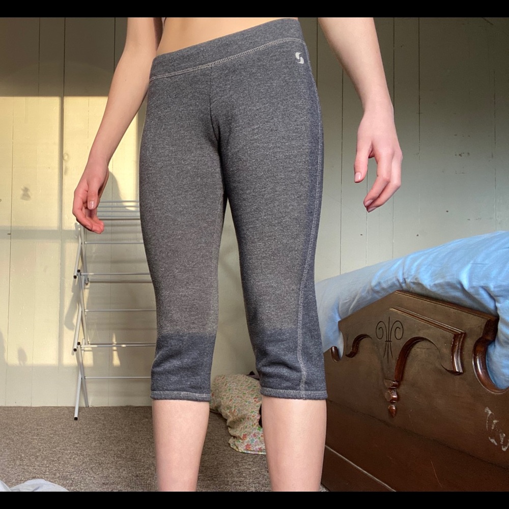 Gray cropped sweatpants